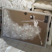 Quadro Ballerina Art Maiora in ambiente camera da letto stile romantico shabby chic