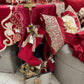 Calza natalizia in velluto rossa con campanello Fiori di Lena