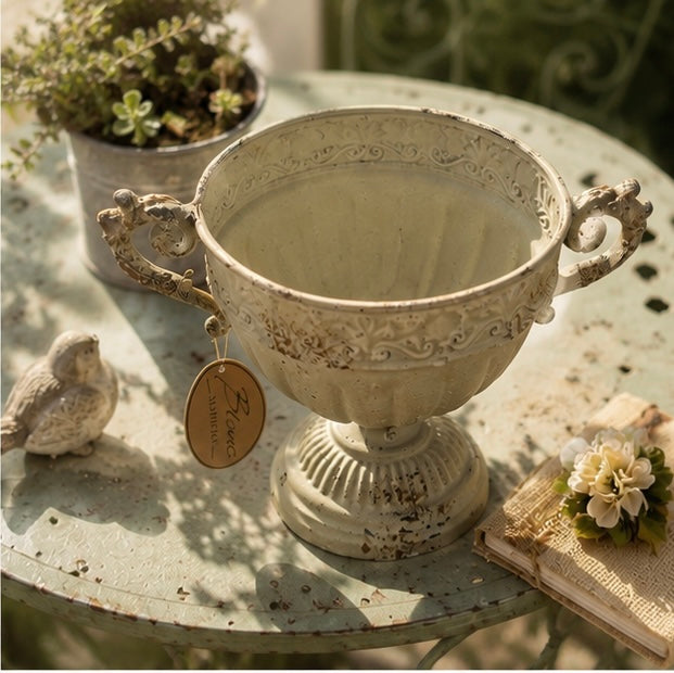 BLANC MARICLÒ Vaso in Metallo con Manici