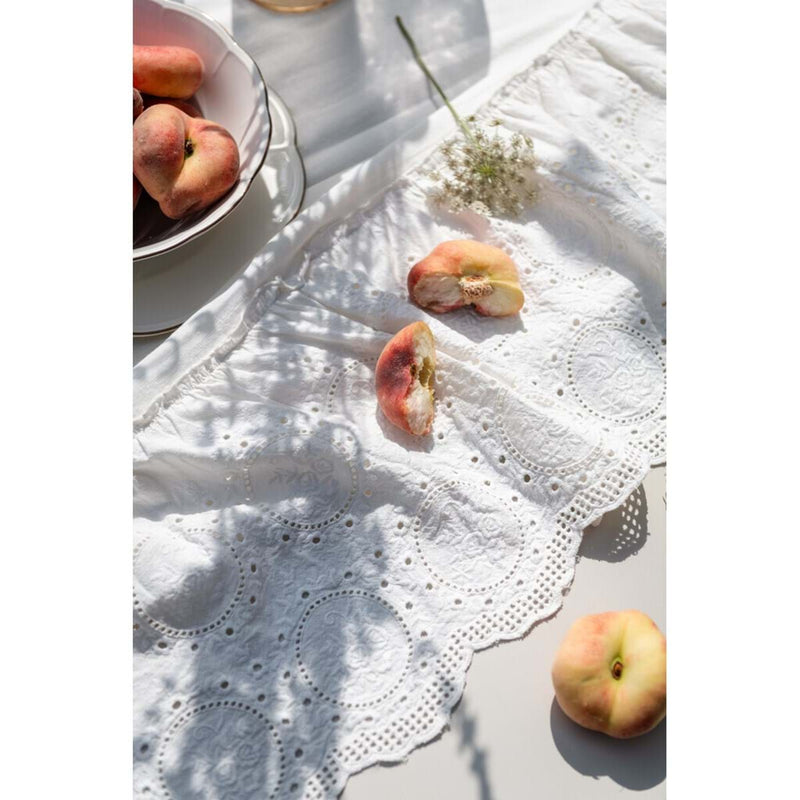 BLANC MARICLÒ Tovaglia in Cotone e Gala in Sangallo "TINTORETTO"