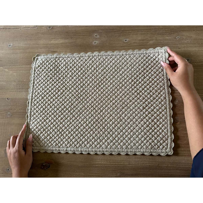 BLANC MARICLÒ Tovaglietta Beige in Cotone con Merletto