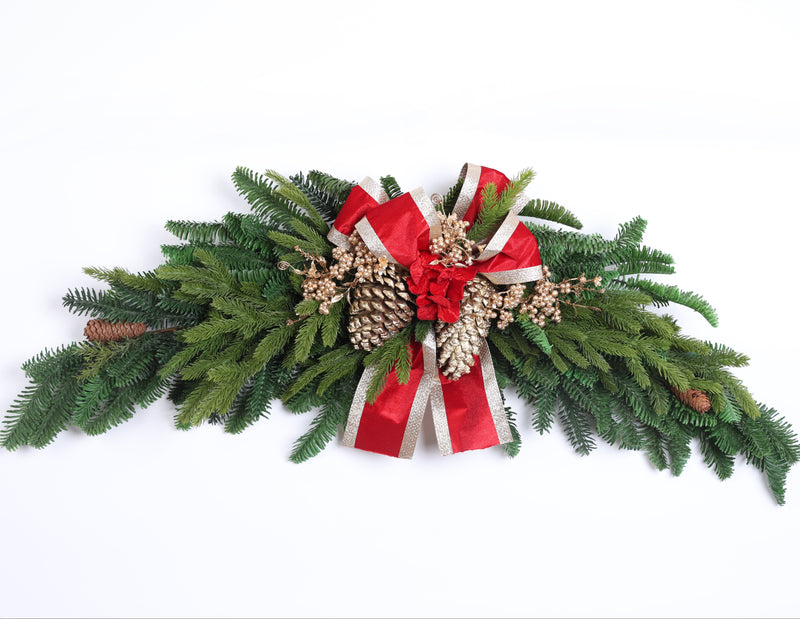 FIORI DI LENA Arco Fuoriporta Pino con Pigne e Fiocco Rosso