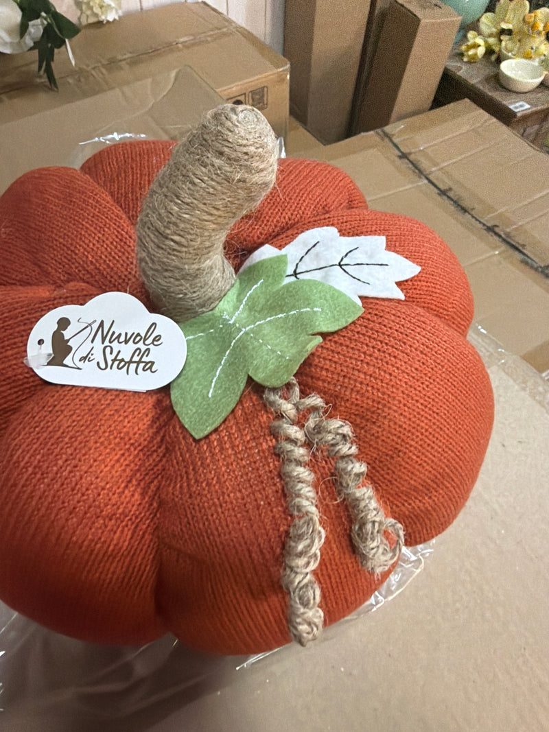 NUVOLE DI STOFFA Zucca Decorativa in Tessuto Arancione Terracotta 22x22x18 cm
