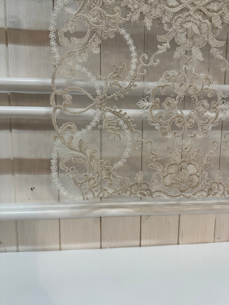 FIORI DI LENA Runner in Pizzo Panna Lamè Champagne