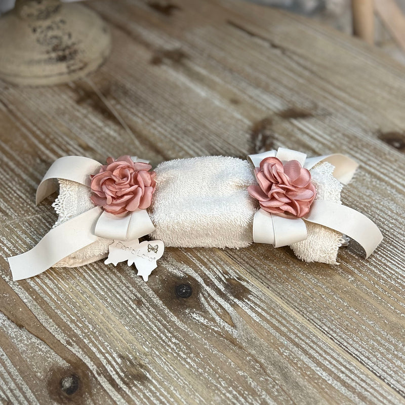 FIORI DI LENA Lavetta con Saponetta e Fiori in Similpelle