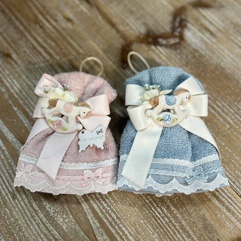 FIORI DI LENA Lavetta con Cavallo a Dondolo in Porcellana