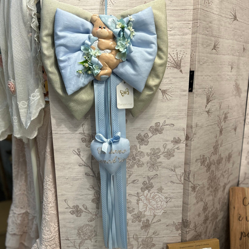 FIORI DI LENA Doppio Fiocco Nascita con Orsetto in Ceramica e Cuore Ricamato