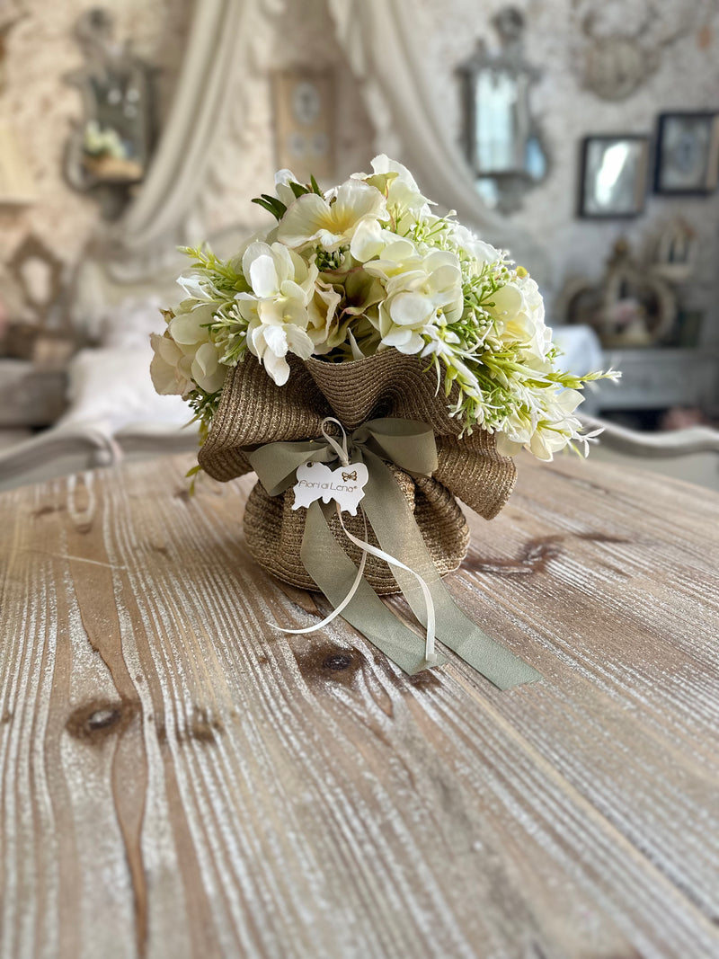 FIORI DI LENA Cesto Dorato in Paglia con Fiori e Fiocco