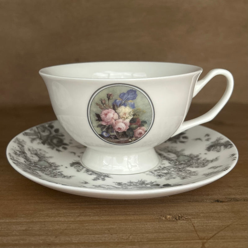 MATHILDE M. Set da Due Tazze da Tè in Porcellana