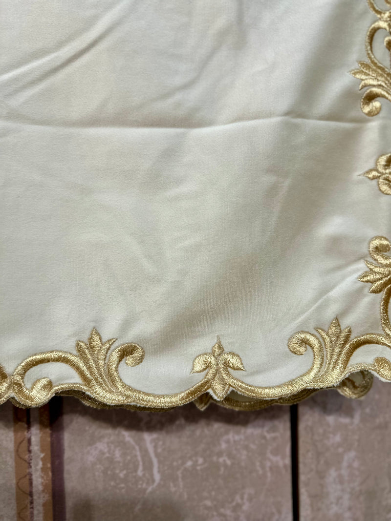 CLODETTE Runner in Vellutto con Ricami Dorati " CLODETTE " Avorio