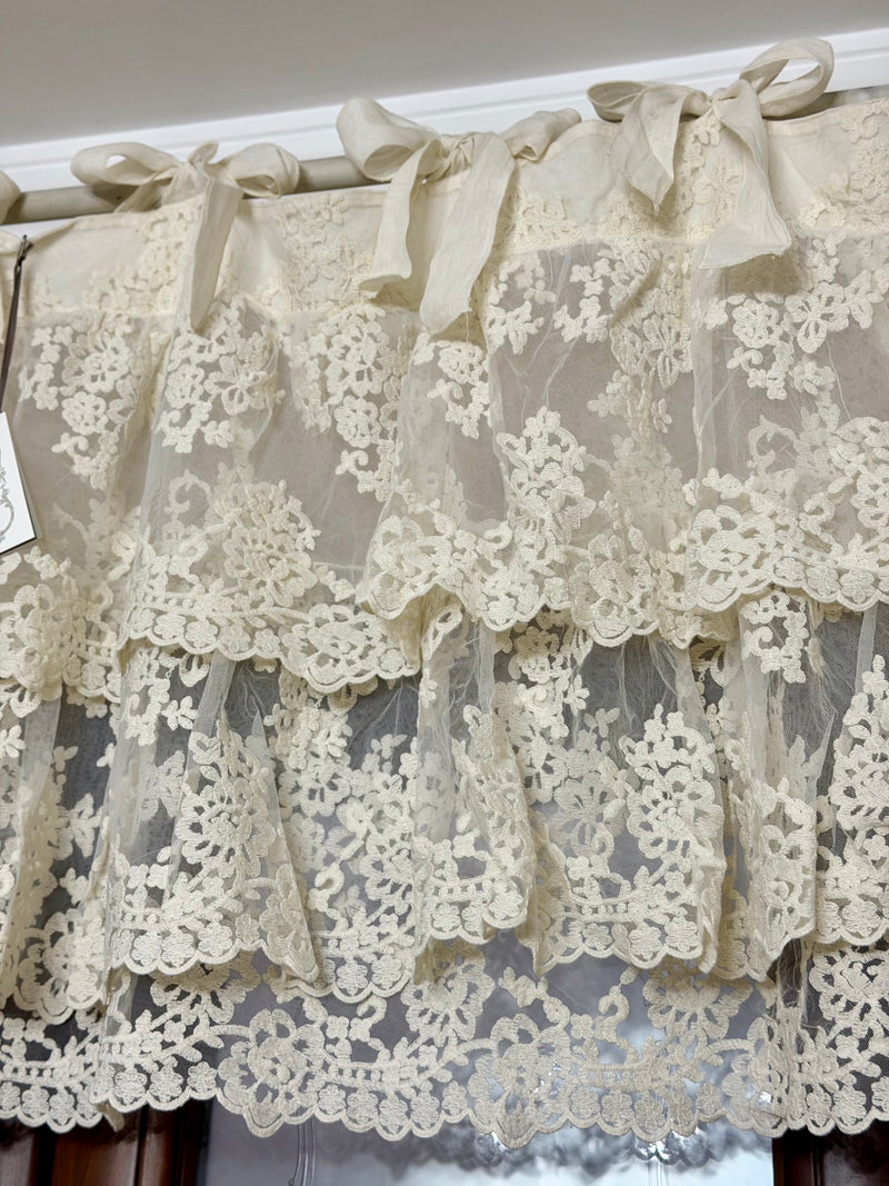 CHEZ MOI Mantovana in Cotone e Pizzo "MADEMOISELLE FLORA" Biscotto