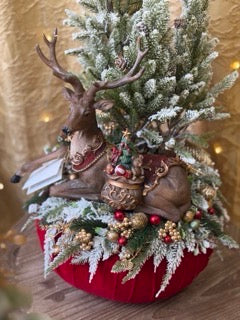FIORI DI LENA Paesaggio Natalizio e Renna su Pouf in Velluto Rosso