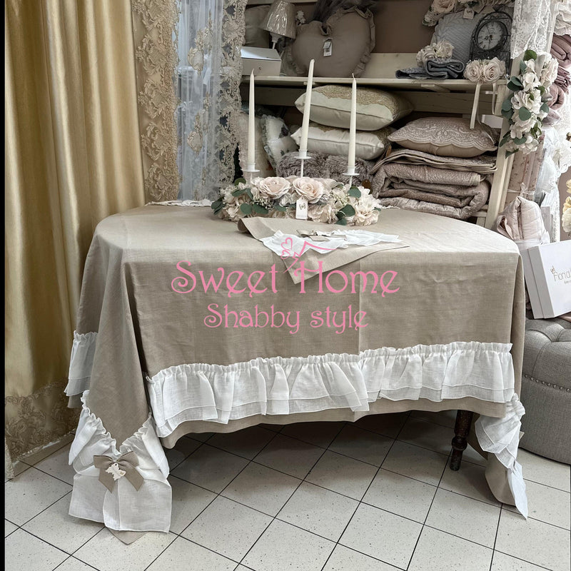 FIORI DI LENA Tovaglia in Lino Tortora con Fiocchi e Doppia Balza Bianca