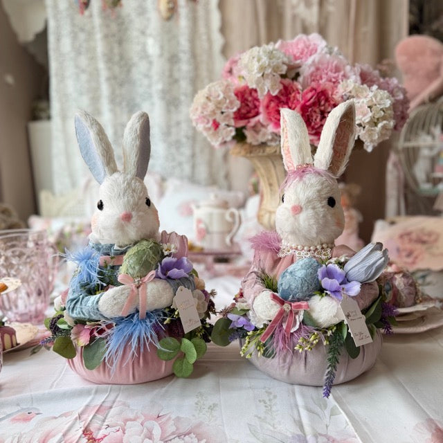 FIORI DI LENA Coniglio su Pouf con Uovo Maschio/Femmina