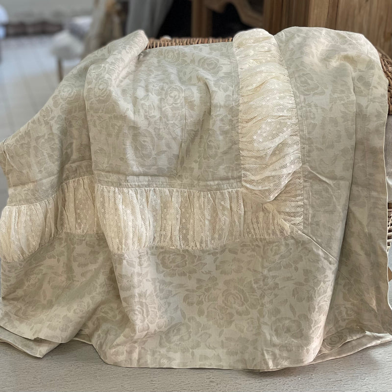 BLANC MARICLÒ Tovaglia in Fiandra Fiorato con Tulle a Pois