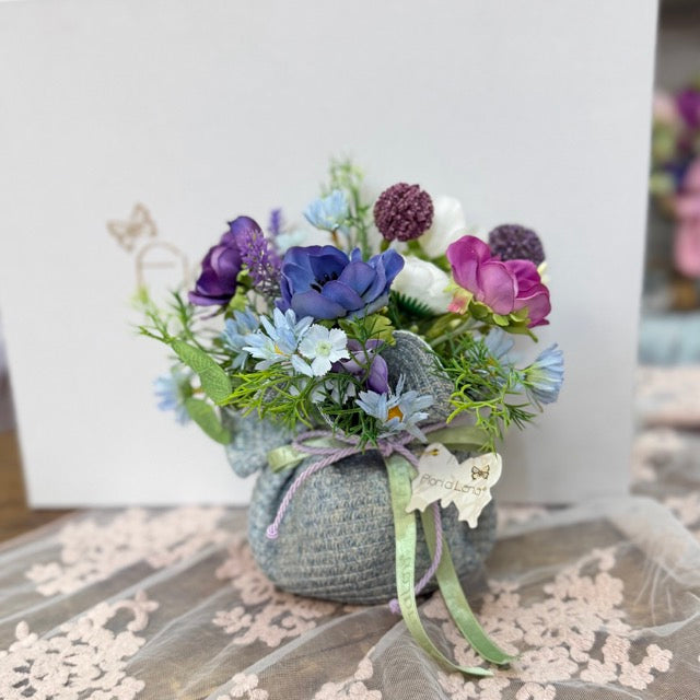 FIORI DI LENA Vasetto in Paglia Polvere con Decorazioni Floreali