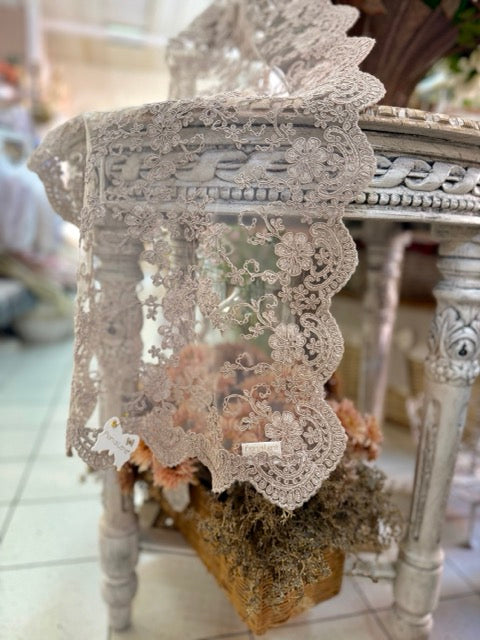 FIORI DI LENA Runner Fango in Pizzo 140x40 cm