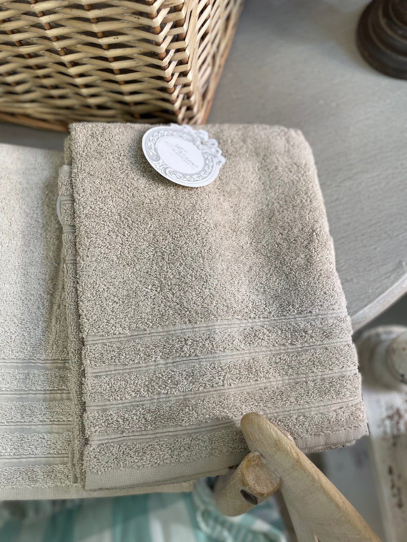BLANC MARICLÒ Coppia Asciugamani "Infinity" in Cotone 500gsm