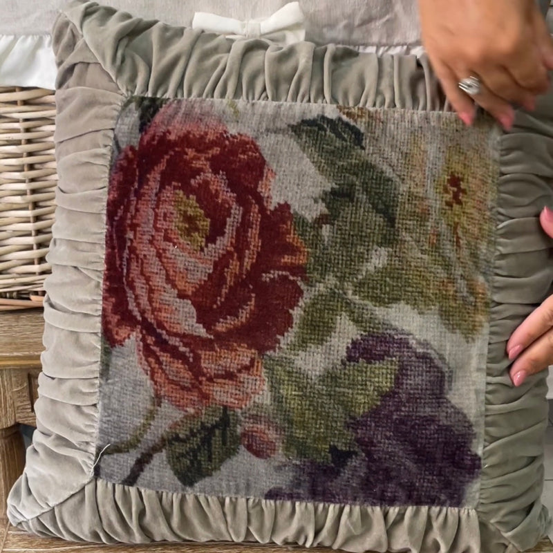BLANC MARICLÒ Cuscino in Velluto Mezzopunto con Stampa Fiori