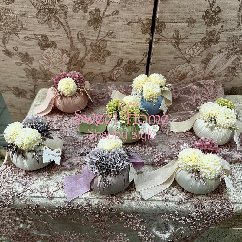 FIORI DI LENA Pouf Profumato con Mini Dalie e Nebbiolina