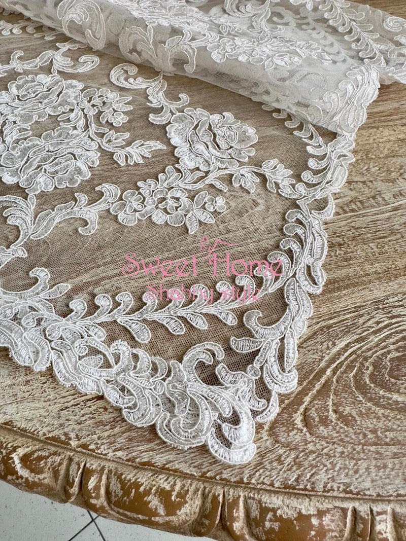 FIORI DI LENA Runner in Pizzo Doppia Rosa Bianco