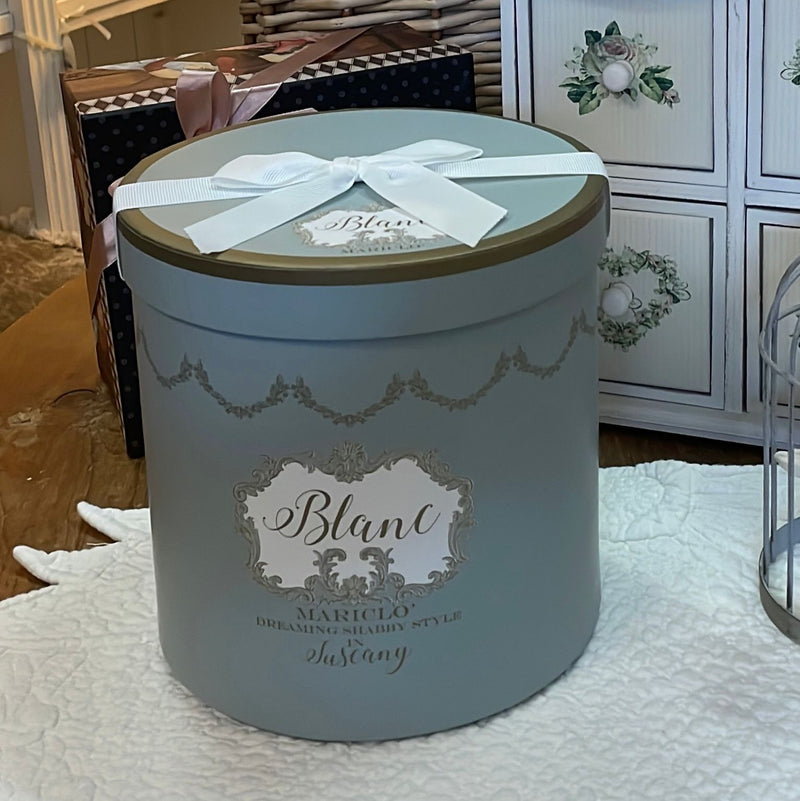 BLANC MARICLÒ Scatola con Nastro e Decori