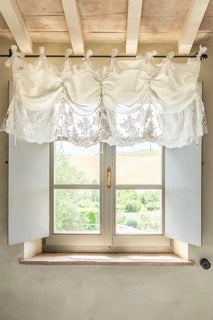 CHEZ MOI Mantovana in Lino e Pizzo Flora con Coulisse