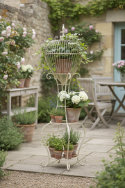 Portavasi tre livelli completo ambientato