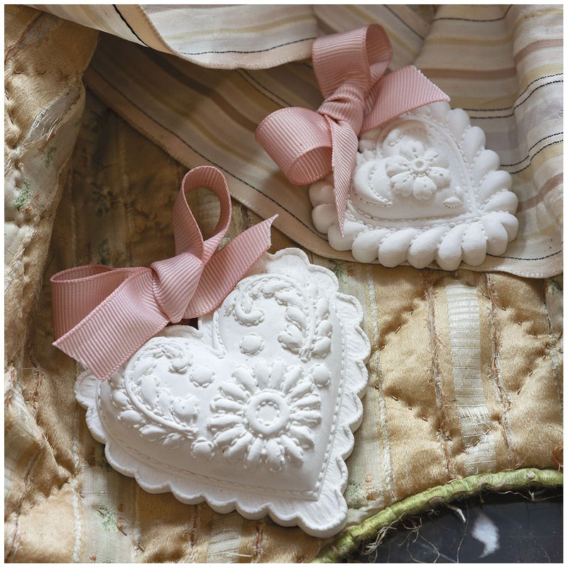 MATHILDE M. Gessetto Profumato A Cuore Boutis Piccolo - Marquise