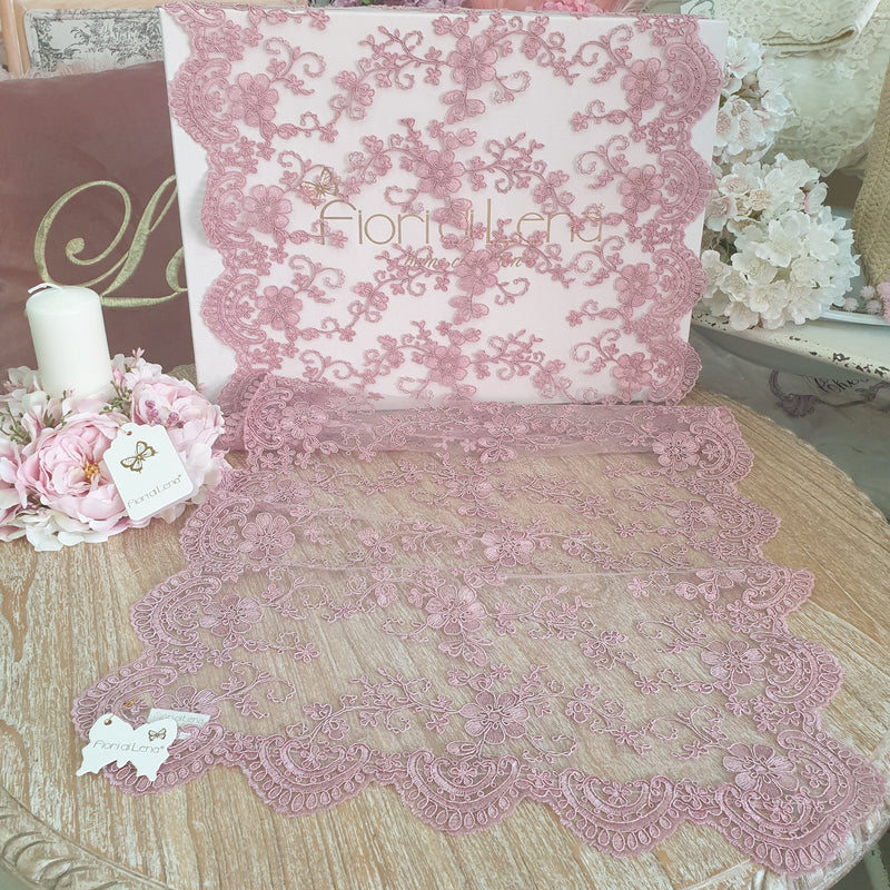 FIORI DI LENA Runner in Pizzo Mouve