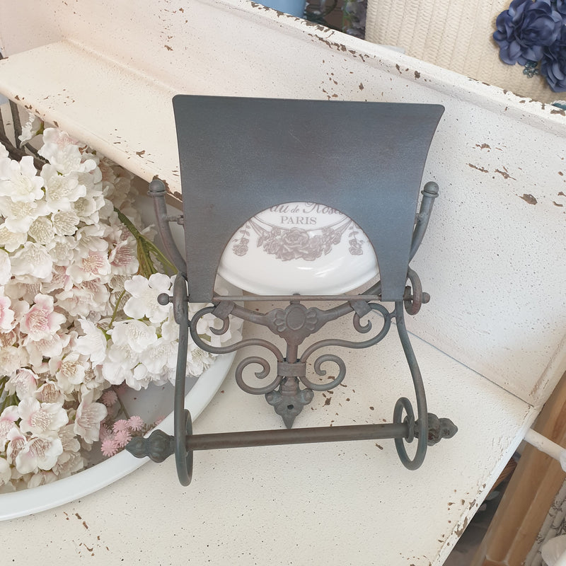 Accessorio bagno provenzale ferro battuto e ceramica decorata Mathilde M.
