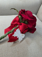 Penna decorativa bordeaux Fiori di Lena con fiocco, accessorio cameretta provenzale
Fiori di Lena – Sweet Home Shabby Style
Ambientazione cameretta, vista d'insieme