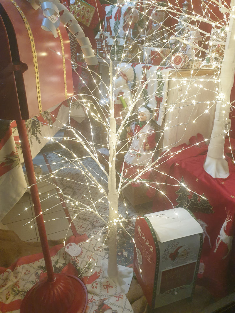 NUVOLE DI STOFFA Albero in PVC Bianco con 500 Led