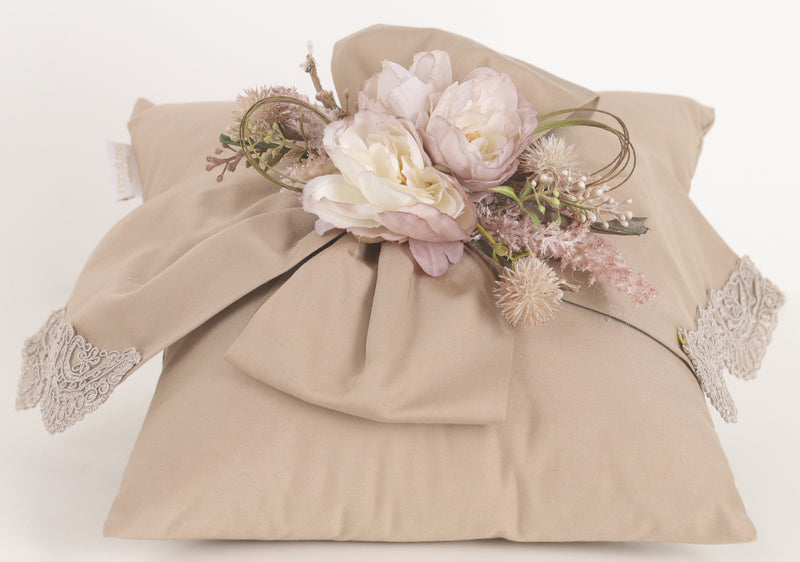 FIORI DI LENA Cuscino Quadrato con Fiocco e Trinetta